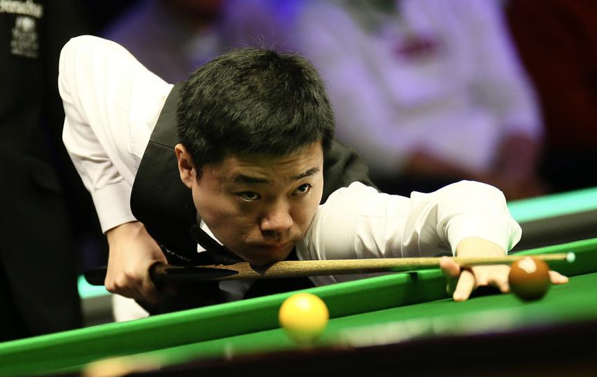 他並不急於 他並不急於