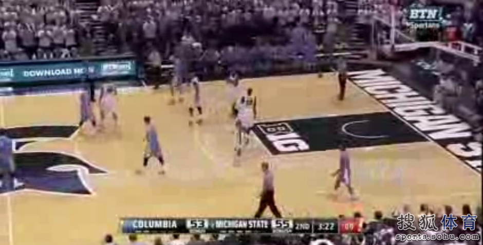 艰难球场的 艰难球场的