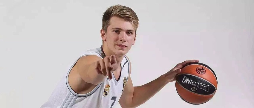 但当勇士收 但当勇士收